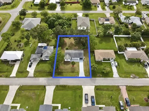 2182 SE Genoa Street Port St Lucie FL 34952