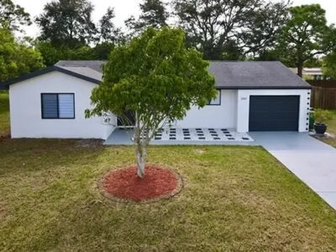 2182 SE Genoa Street Port St Lucie FL 34952