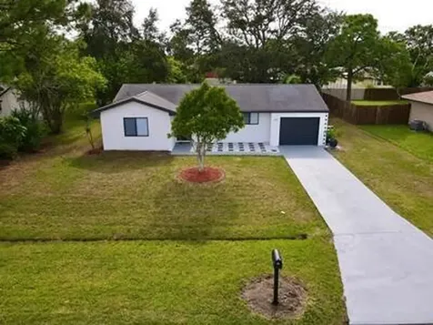 2182 SE Genoa Street Port St Lucie FL 34952