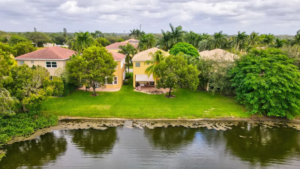 7965 Shaddock Drive Boynton Beach FL 33436