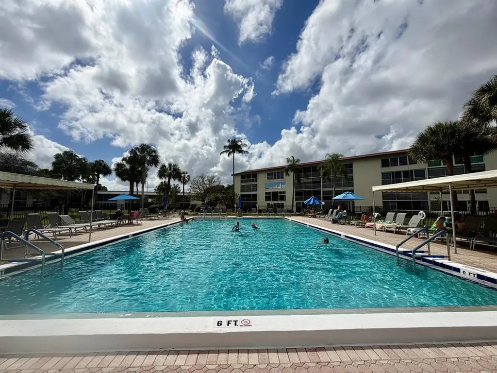 2901 Victoria Circle Coconut Creek FL 33066