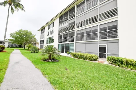 2901 Victoria Circle Coconut Creek FL 33066