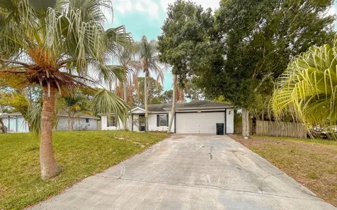 1898 SW Lofgren Avenue Port St Lucie FL 34953