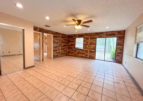 1898 SW Lofgren Avenue Port St Lucie FL 34953