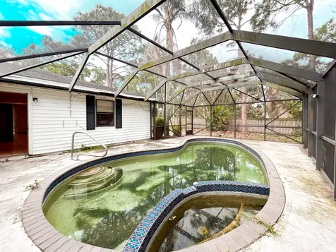1898 SW Lofgren Avenue Port St Lucie FL 34953