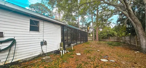 1898 SW Lofgren Avenue Port St Lucie FL 34953