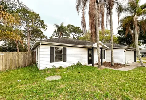 1898 SW Lofgren Avenue Port St Lucie FL 34953