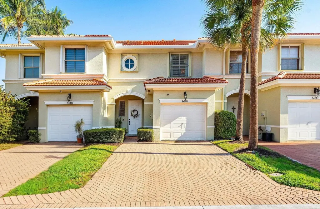 6102 Seminole Gardens Circle Riviera Beach FL 33418