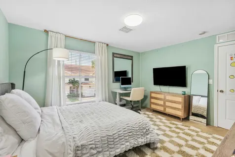 6102 Seminole Gardens Circle Riviera Beach FL 33418