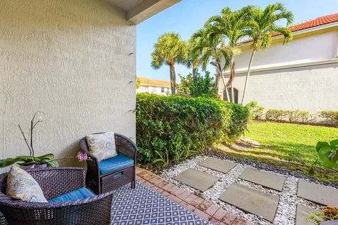 6102 Seminole Gardens Circle Riviera Beach FL 33418