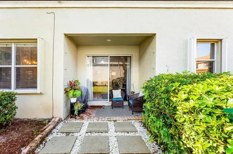 6102 Seminole Gardens Circle Riviera Beach FL 33418