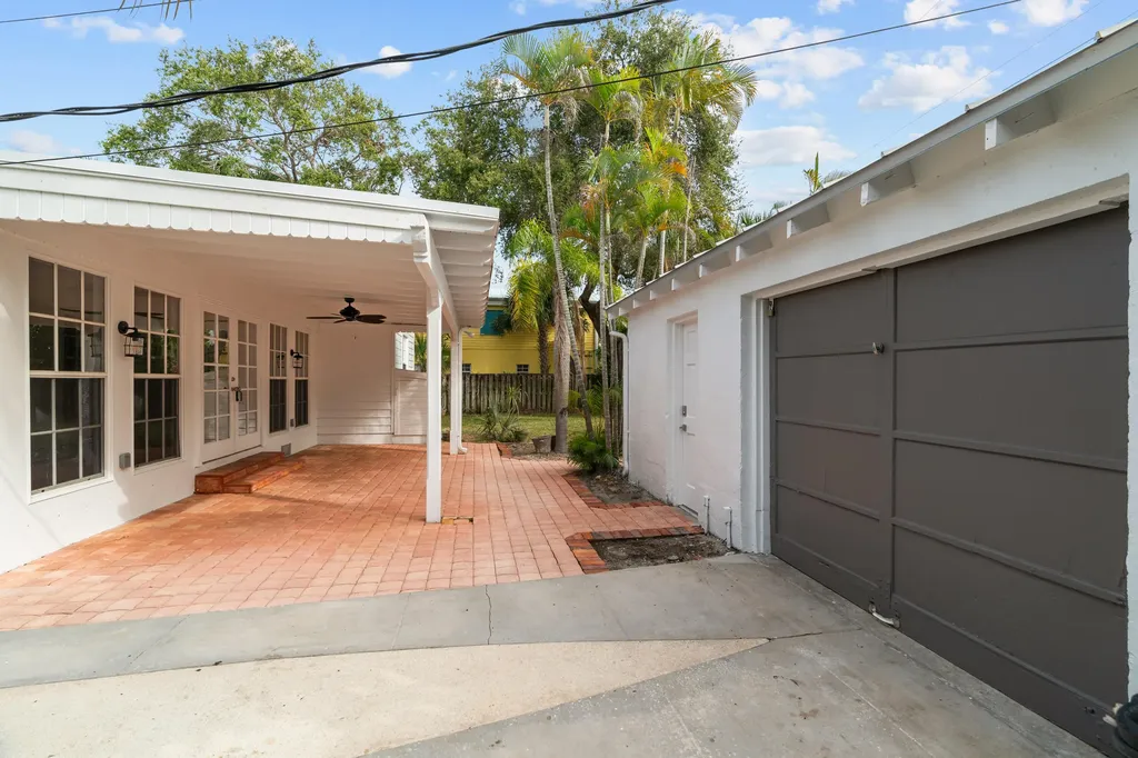 306 34th Street West Palm Beach FL 33407