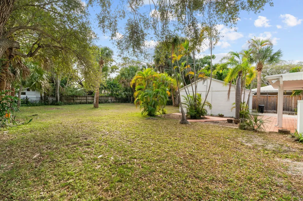 306 34th Street West Palm Beach FL 33407