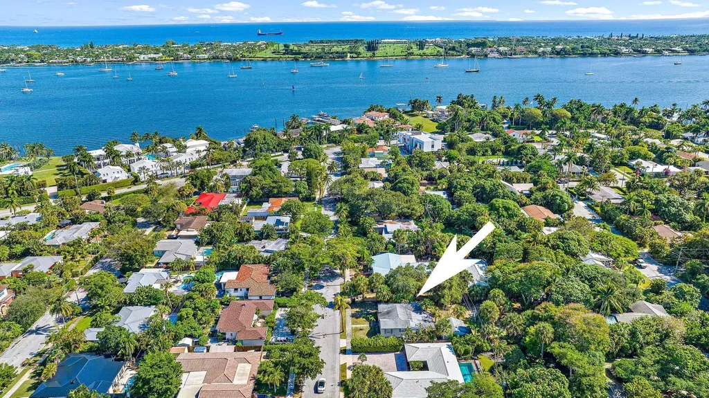 306 34th Street West Palm Beach FL 33407