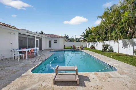 1010 SW 2nd Street Boca Raton FL 33486