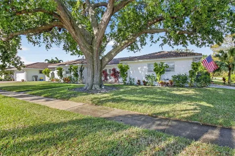1010 SW 2nd Street Boca Raton FL 33486