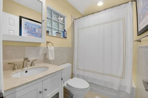 1010 SW 2nd Street Boca Raton FL 33486