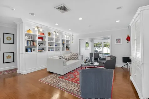 1010 SW 2nd Street Boca Raton FL 33486