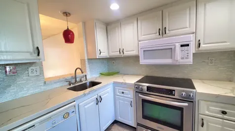 7680 NW 18th Street Margate FL 33063