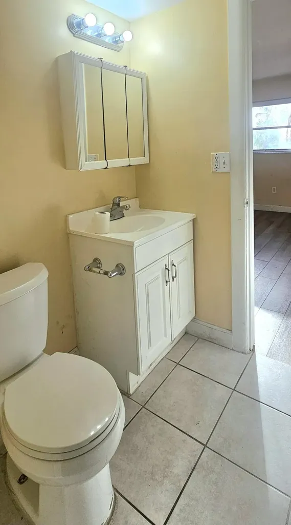 1505 Crescent Circle West Palm Beach FL 33403