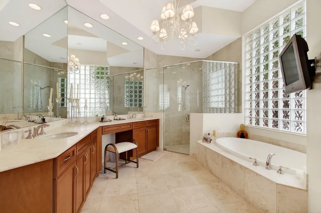17728 Villa Club Way Boca Raton FL 33496