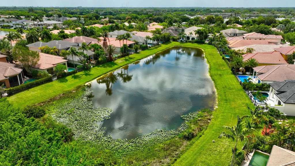 17728 Villa Club Way Boca Raton FL 33496