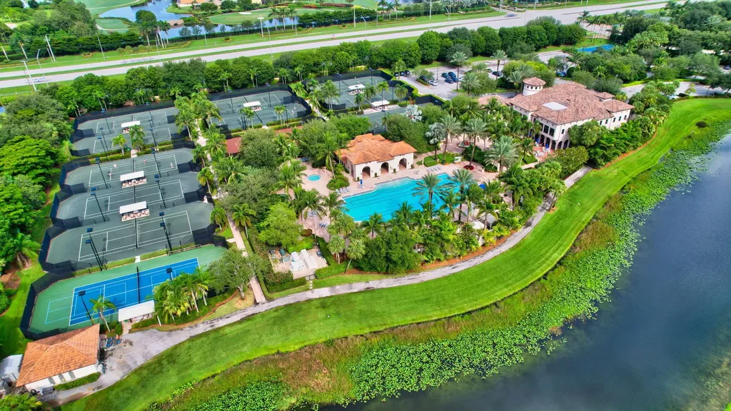 17728 Villa Club Way Boca Raton FL 33496
