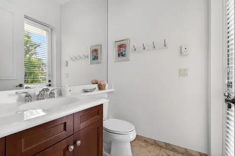 17728 Villa Club Way Boca Raton FL 33496