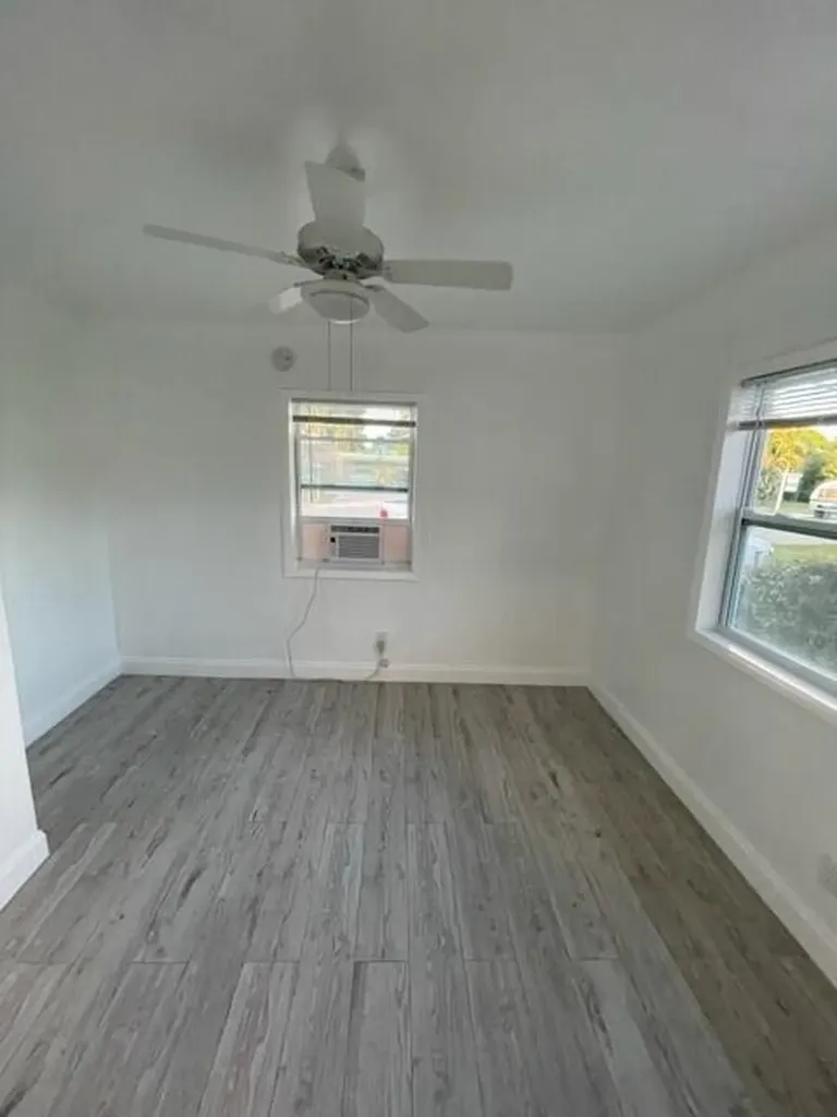 3890 Lakewood Road Palm Springs FL 33461