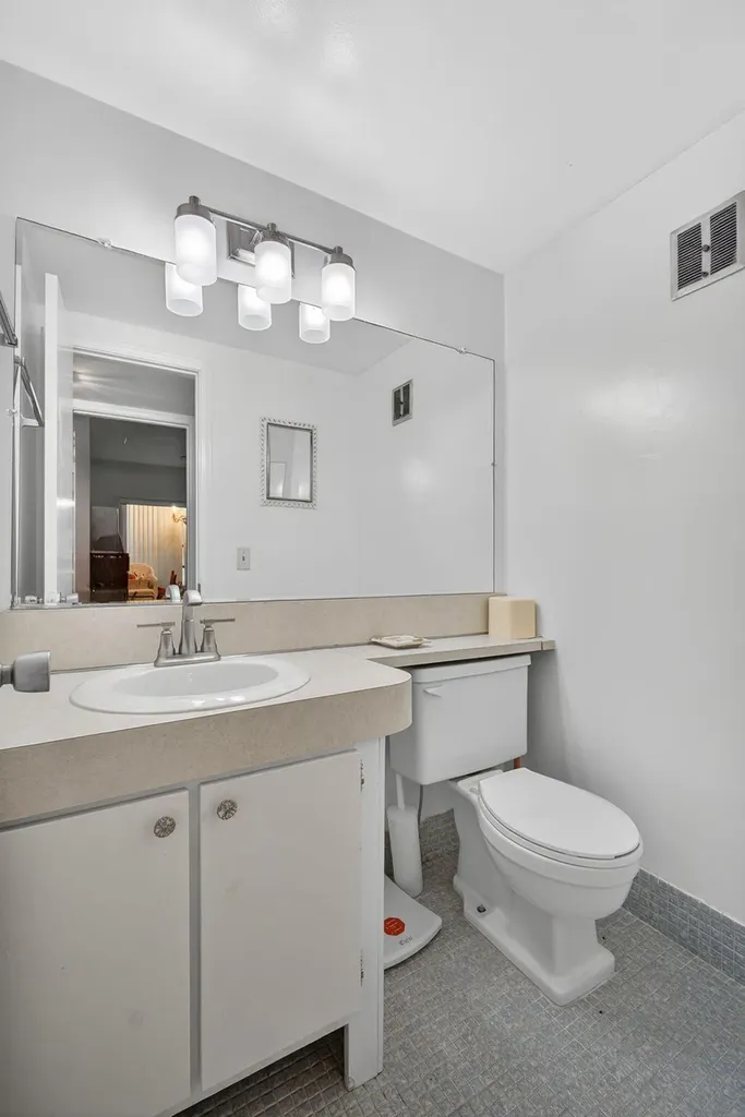 52 Norwich C West Palm Beach FL 33417