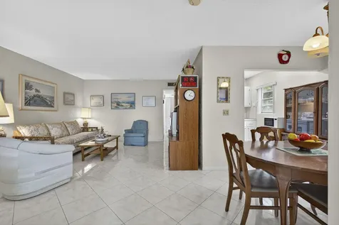 52 Norwich C West Palm Beach FL 33417