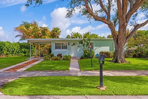 1439 W Broome Street Lantana FL 33462