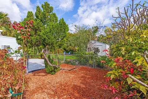 1439 W Broome Street Lantana FL 33462