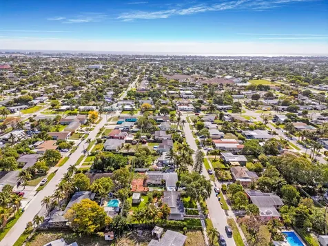 1439 W Broome Street Lantana FL 33462