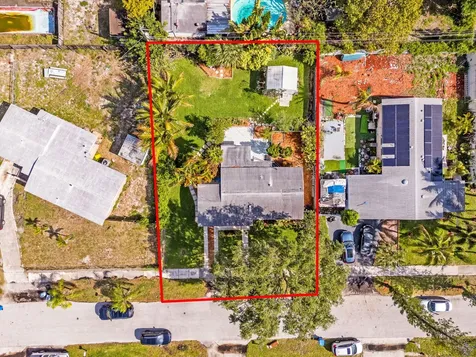 1439 W Broome Street Lantana FL 33462