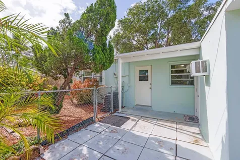 1439 W Broome Street Lantana FL 33462