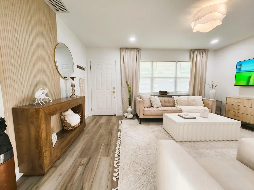 246 NE 14th Street Delray Beach FL 33444