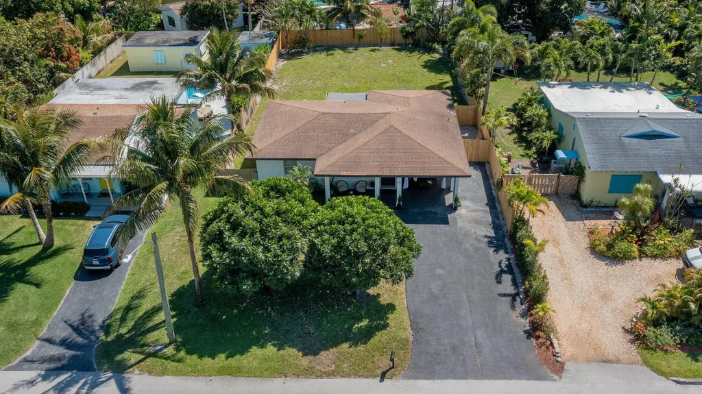 246 NE 14th Street Delray Beach FL 33444