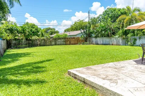 246 NE 14th Street Delray Beach FL 33444