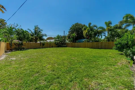 246 NE 14th Street Delray Beach FL 33444
