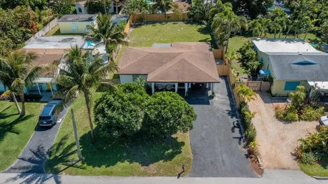 246 NE 14th Street Delray Beach FL 33444