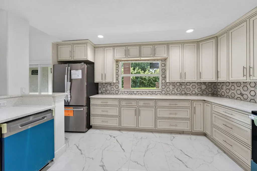 376 SW Paar Drive Port St Lucie FL 34953