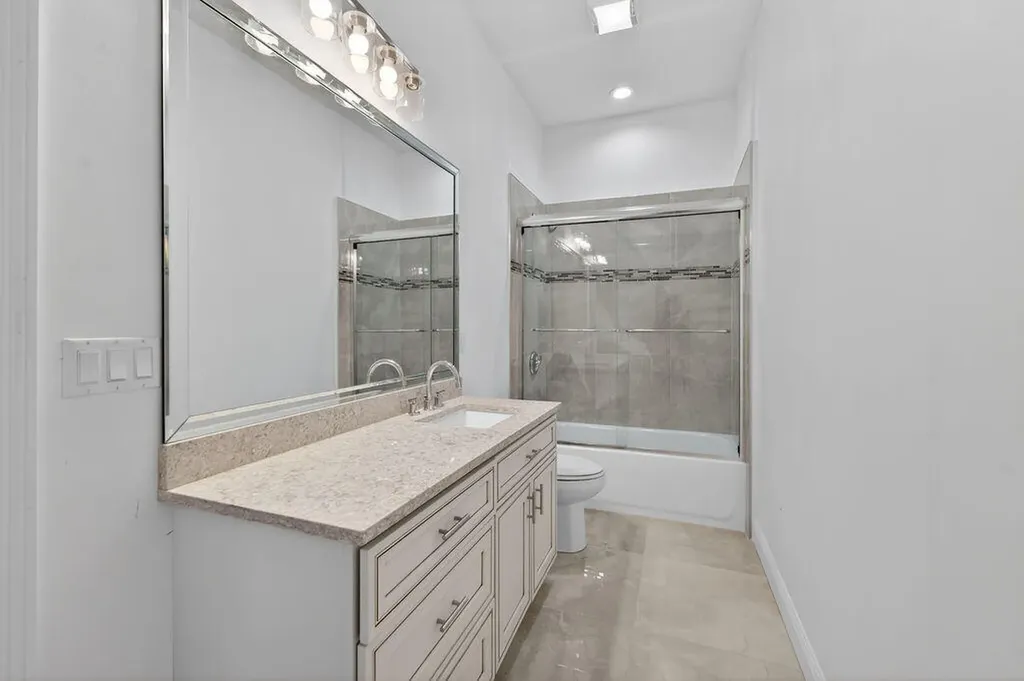 376 SW Paar Drive Port St Lucie FL 34953