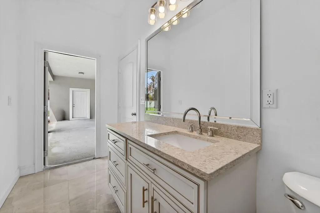 376 SW Paar Drive Port St Lucie FL 34953