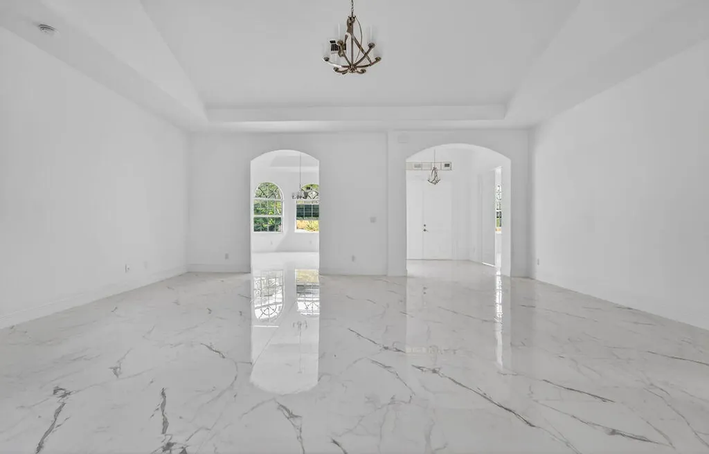 376 SW Paar Drive Port St Lucie FL 34953