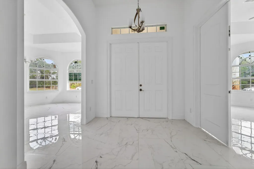 376 SW Paar Drive Port St Lucie FL 34953