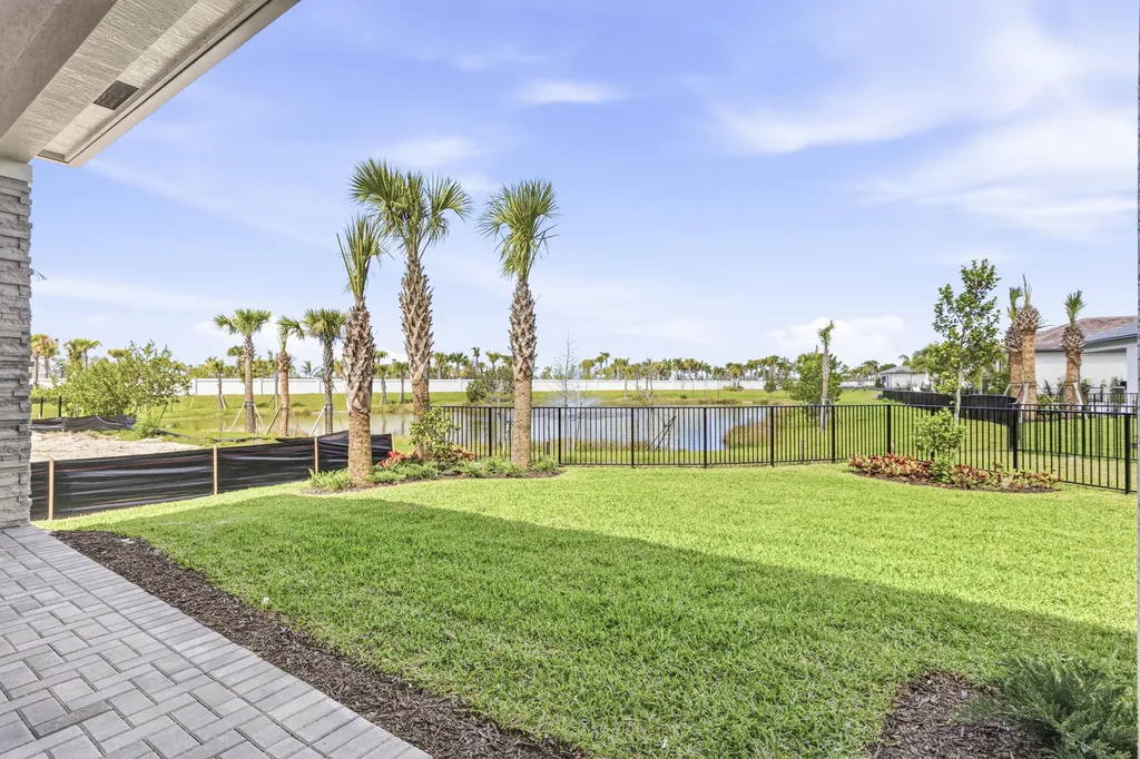 13921 Vivant Drive Palm Beach Gardens FL 33412
