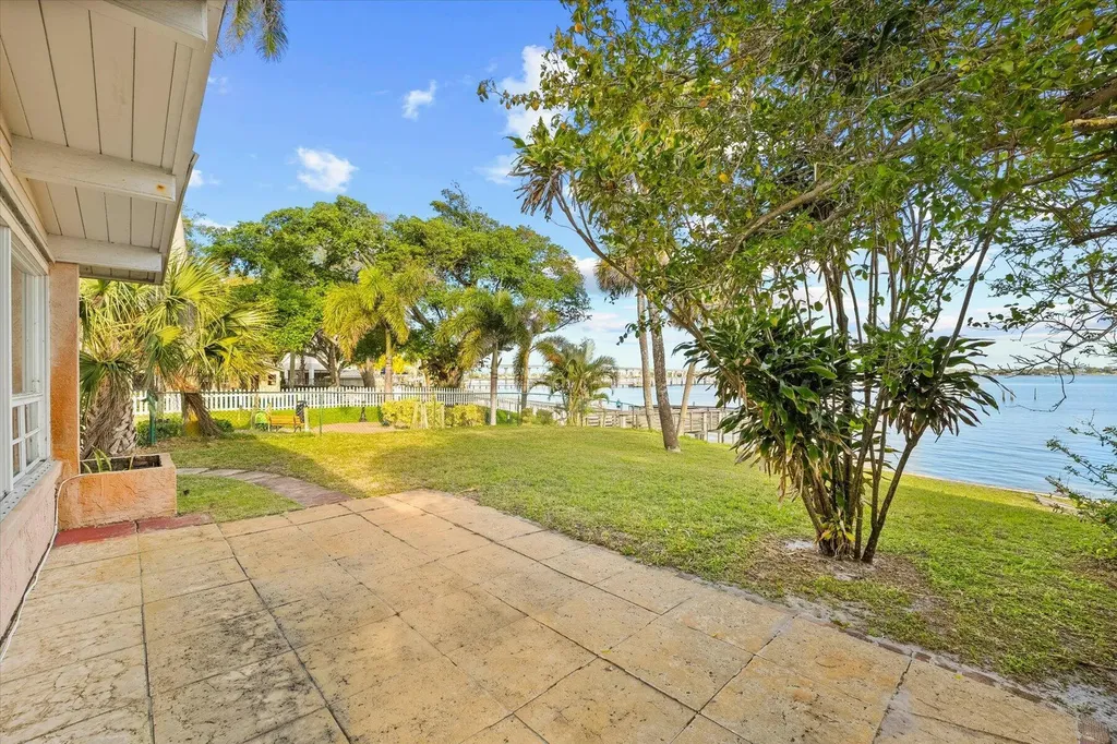 101 S Colorado Avenue Stuart FL