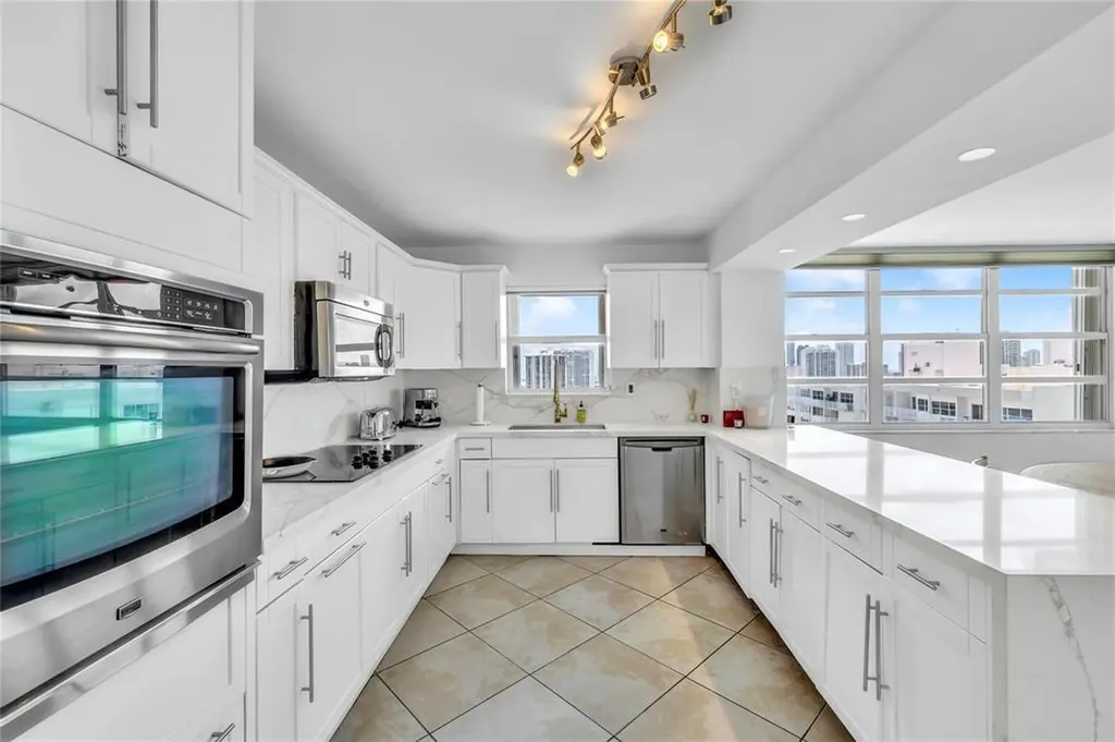 2750 NE 183rd Street Aventura FL 33160