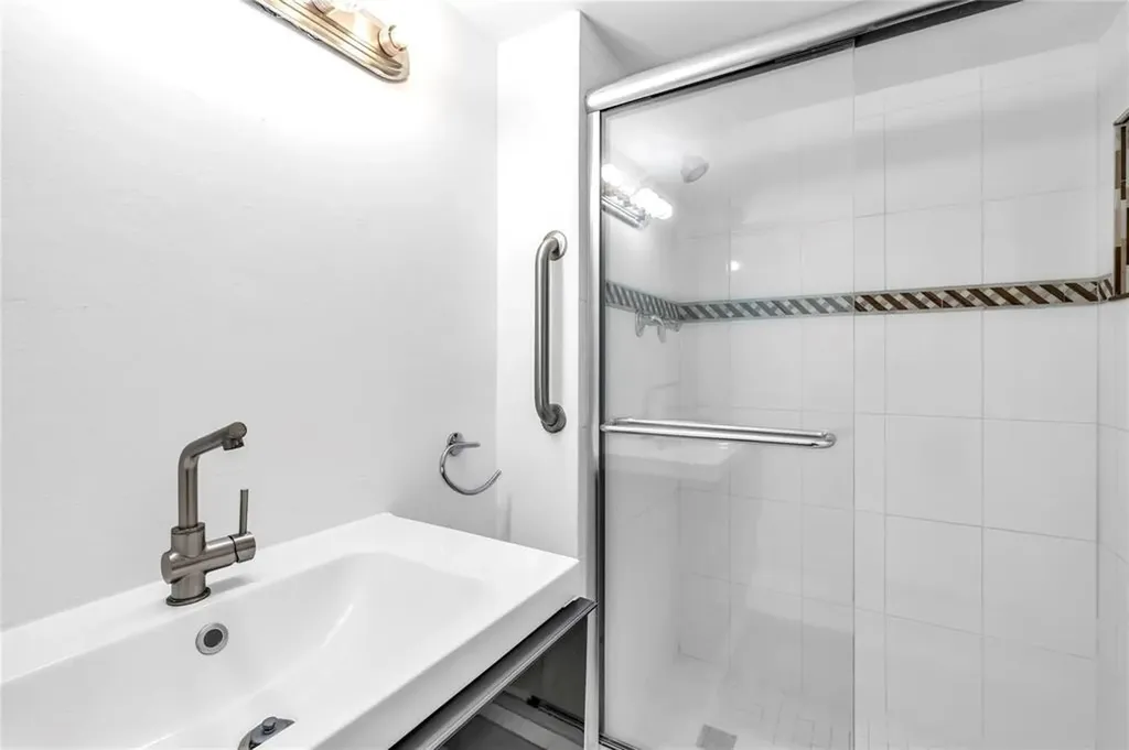 2750 NE 183rd Street Aventura FL 33160